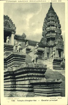 Templo de Angkor-Vat — Escada principal — Exposição Colonial Internacional — Paris 1931 — Auberlet, Escult. — Blanché, Arqs.