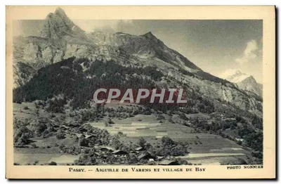 Passy — Agulha de Varens e aldeia de Bay — Foto Monnier