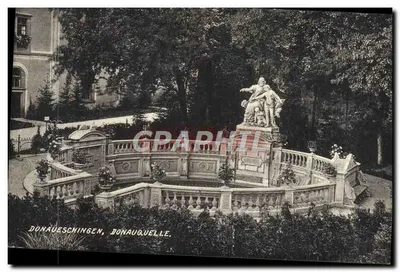 Donauweschingen, Donauquelle — Fonte com estátua — Graphith