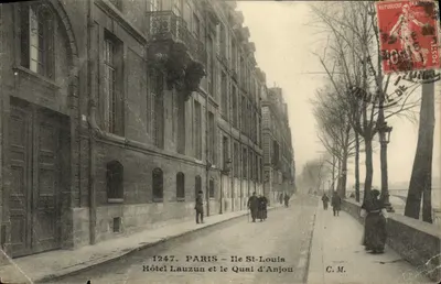 Paris – Ile St-Louis — Hôtel Lauzun et le Quai d'Anjou — C.M. n°1247