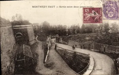 Montmédy-Haut — Saída entre dois pontes levadiças — Edit. E. Adnet