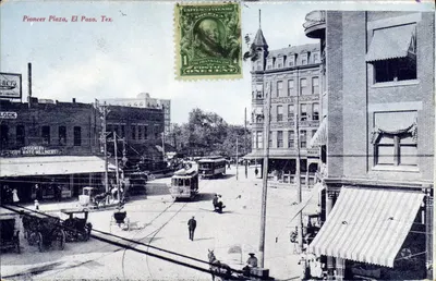 Pioneer Plaza, El Paso, Tex. — vista urbana com trêm e cavalos — editor Henry S. Beach