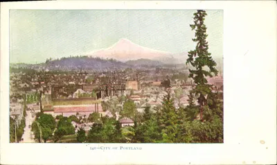 Cidade de Portland — vista panorâmica com montanha no fundo — série 541