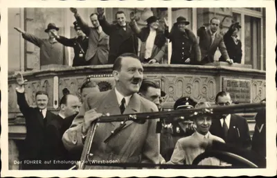 Adolf Hitler — tại Wiesbaden — Photo-Heffmann, bộ sưu tập 621