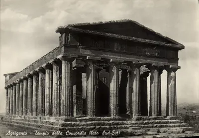 Agrigento - Templo da Concordia (lado Sudeste) — visão do templo grego — editor Ediz. Di Leo - Tabacchi