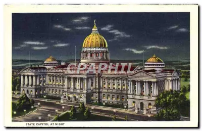 Vista do topo do monte Peters, em direção a Harrisburg — editor não visível — Verso