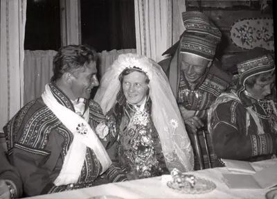 Novo casal de Lapps — Finlândia — ROIFOTO Rovaniemi