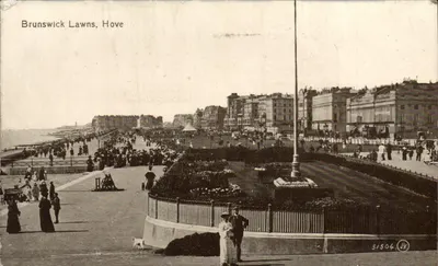 Brunswick Lawns, Hove — vista da promenade e dos edifícios — série Valentine's, n° 51504