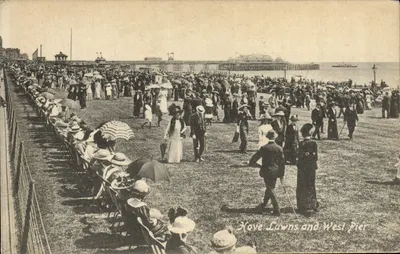 Hove Lawns and West Pier — Série Valentine's 8-1 — Fabricação Britânica