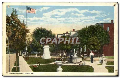 Salem Square, York, PA. — place publique avec monument et drapeau américain — éditeur 'BARGAIN HOUSE, YORK, PA.'