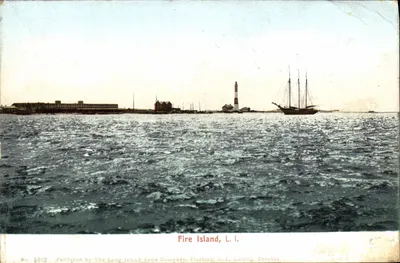 Fire Island, L. I. — phare et navire à voile — éditeur The Long Island News Company, Flushing, L. I., Leipzig, Dresden, n° 5512