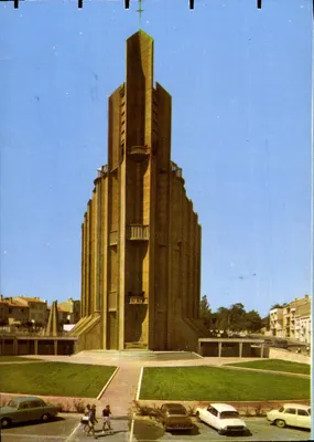 Royan - Katedra Notre-Dame - Front tylny - Dzwonnica