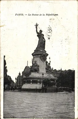 Bilhete postal antigo Paris A Estátua da República