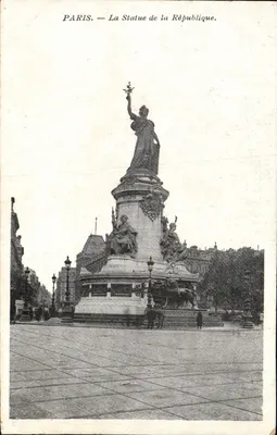 Paris — A Estátua da República — Editor não identificado, número de série não visível