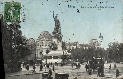 Paris — A Estátua da República — Editor não visível