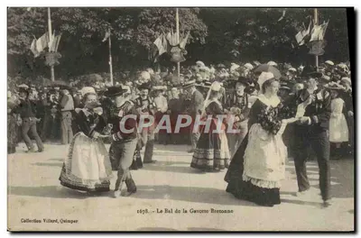 Der Bal de la Gavotte Bretonne — Quimper — Sammlung Villard