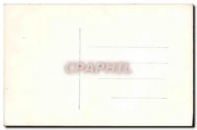 Kobieta w futrze trzymająca bukiet — scena lasu — Yrisson — Rewers