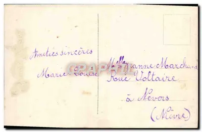 Femme en fourrure — scène hivernale avec église — éditeur non visible, n° de série 243 — Verso