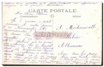 Castelo da Normandia — grupo familiar em frente ao jardim — Verso