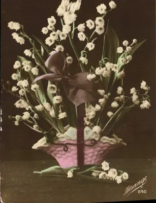 Lírios do vale — buquê em um vaso rosa — Mesange 840