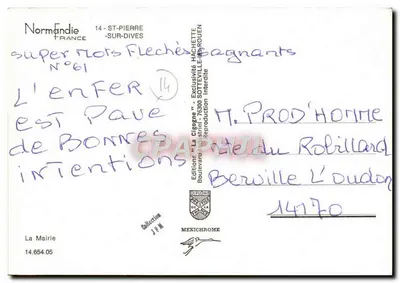 Saint-Pierre-sur-Dives — uitzicht op de plein met kerk en fontein — IRIS — Achterkant