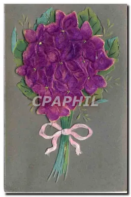 Arranjo de flores violetas — decoração em relevo — editor desconhecido