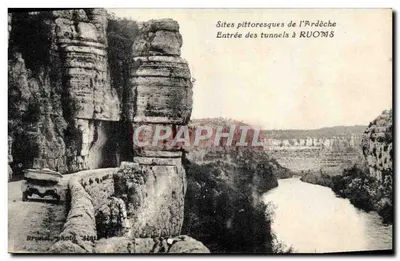Entrada dos túneis em Ruoms — Sítios pitorescos da Ardèche — Bruuel, foto Aigui