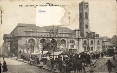 Lorient — Place Bisson — Église Saint-Louis — Collection Villan, n° 2031