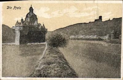 Die Pfalz — vista do castelo e do vilarejo — editor não visível