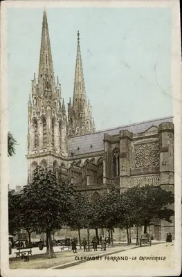 Clermont Ferrand — A Catedral — editor H.C.D.