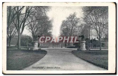 Toulouse - Grand Rond — vista de entrada com colunas e estátuas — Edição especial do Chocolat Poulain
