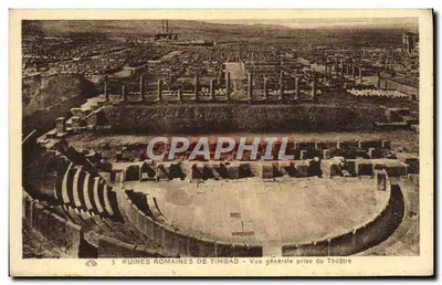 Ruínas romanas de Timgad — Vista geral tirada do Teatro — Editor: Almanach des Arts Plastiques