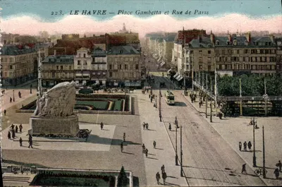 Le Havre — Place Gambetta e Rue de Paris — Editor: LE HAVRE, n° 223