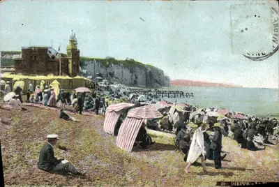 Dieppe - Vista da praia e do farol — Editor desconhecido, n° 20