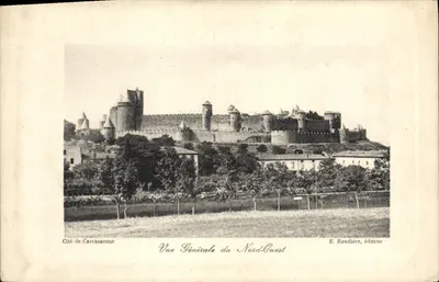 Cidade de Carcassonne — Vista Geral do Noroeste — E. Roudière, editor