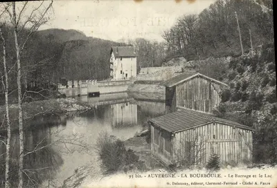 Bilhete postal antigo Auvergne La Bourboule O Barragem e o Lago