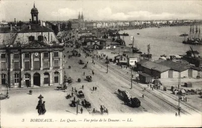 Bordeaux — Os Quais — Vista tirada da Alfândega — LL.