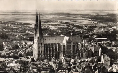 Chartres — A Catedral vista de avião — Greff