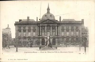 Chalons-sur-Marne — Place de l'Hôtel-de-Ville e Monument Carnot — L. Coëx, editor, Chalons-sur-Marne