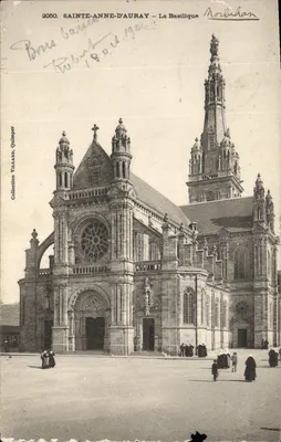 Sainte-Anne-d'Auray — A Basílica — Molubhan