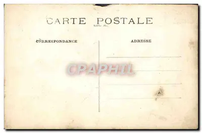 Grupo de crianças — diante de vitrine — cartão postal não editado — Verso