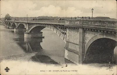 Bilhete postal antigo Vichy o Ponte sobre o Allier