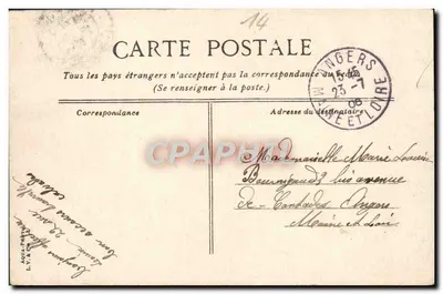 Trouville - Placówka Vallée — widok z ruchem z karetką i rowerzystą — wydawca L.V.&Cie, nr 9 — Rewers