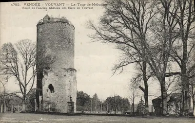 Vendée - Vouvant — La-Tour-de-Mélusine — Resto do antigo castelo dos Senhores de Vouvant
