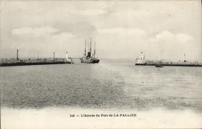 A Entrada do Porto de LA PALLICE — vista do porto com um navio a vela e dois faróis — série Io8
