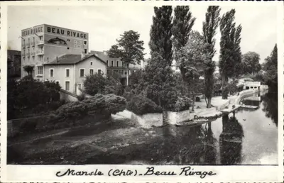 Mansle (Châtellerault) — Hotel Beau Rivage — vista do canal
