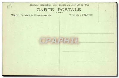 Digne-les-Bains — Wewnętrzny widok rzymsko-kolizyjnej świątyni NMP z Bourgu (XII wiek) — Edii Vial fot. — Rewers
