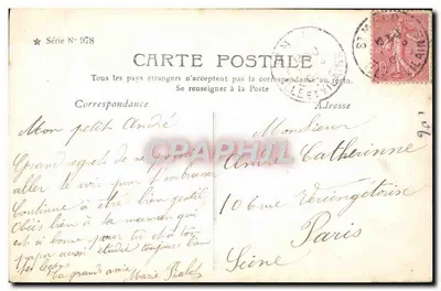 Menina segurando um buquê de flores — diante de um nicho decorado com pombas — editor Stebbing, série N° 978 — Verso