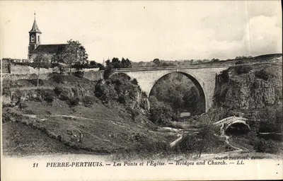 Pierre-Pérthuis — Os Pontes e a Igreja — Ouret-Renaldot, Editor — n°11