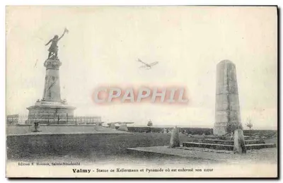Valmy - Estátua de Kellermann e Pirâmide onde está encerrado seu coração — Edição R. Moisson, Sainte-Ménéhould
